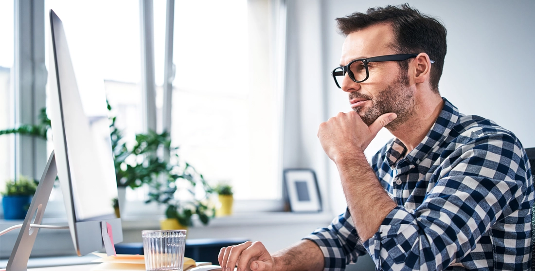 Antes de postularte a una empresa, es importante investigar sobre ella para asegurarte de que sea un